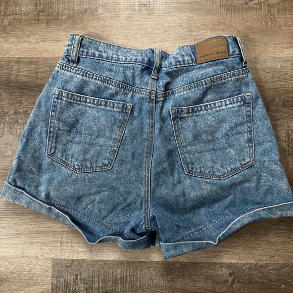 American Eagle mom shorts - Picture 2 of 4
